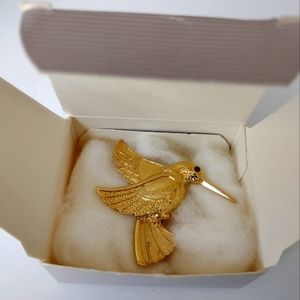 Avon Hummingbird Gold Toned Brooch Pin